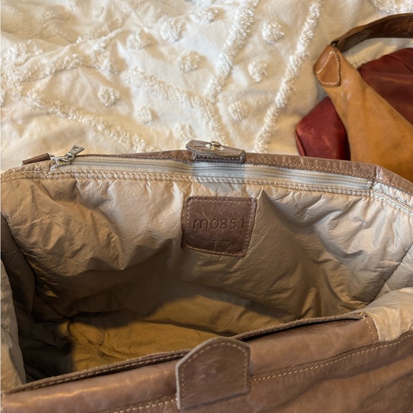 M0851 Brown Leather Tote Bag - Picture 9 of 13